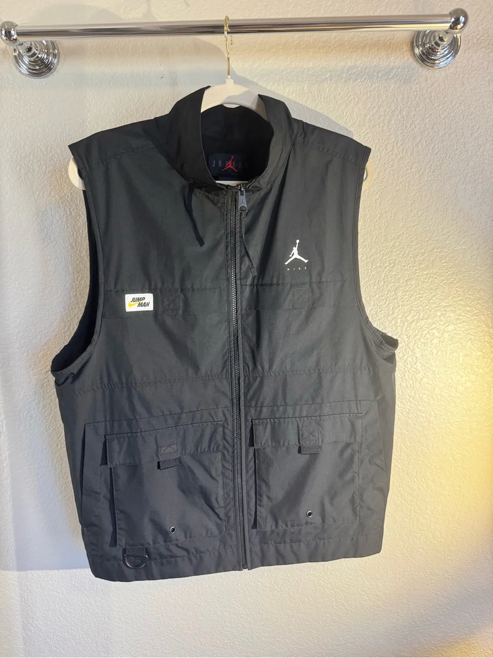 Jordan Jump Man Men's Black Sleeveless Utility Vest